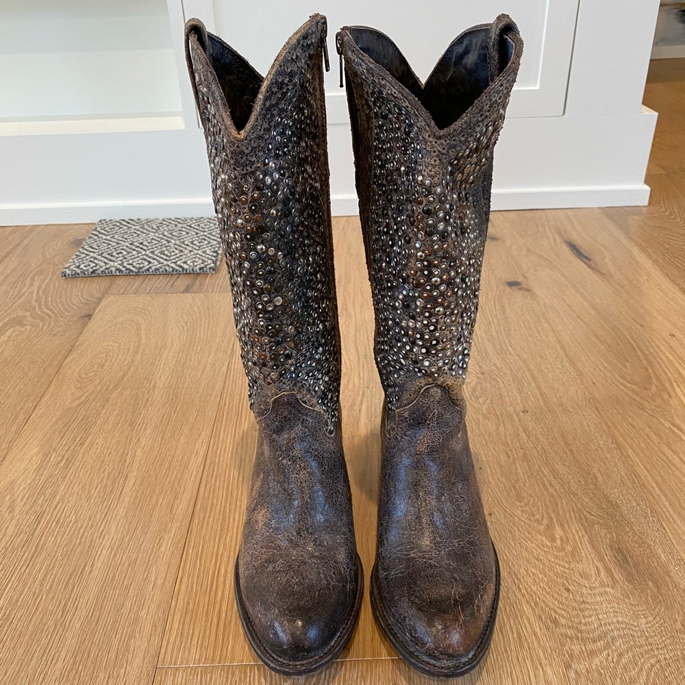 NEW Frye Studded Boots (Never Worn)